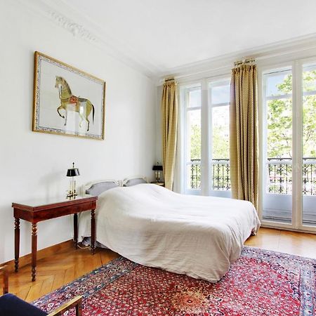 Suite Junior Avec Balcon Et Vue Sur Arc De Triomphe Paris Exterior foto